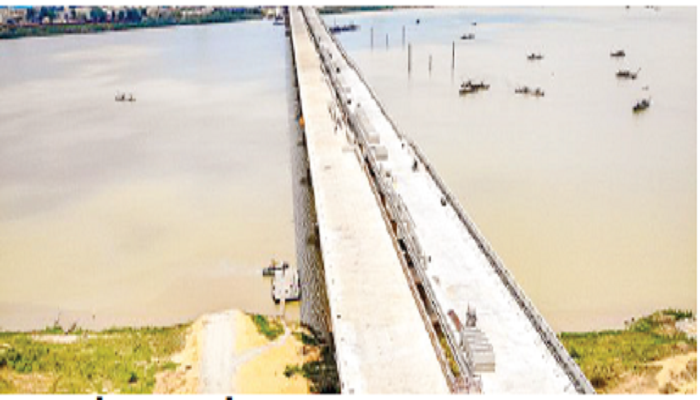 Anambra residents protest slow work rate on Second Niger Bridge
